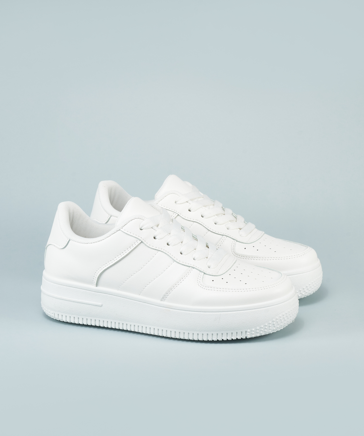 Zapatilla color block image number null